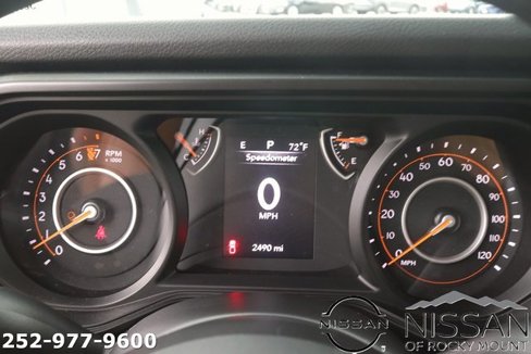 Used 2025 Jeep Gladiator Sport image 16