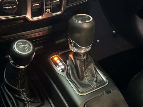 Certified 2022 Jeep Wrangler Unlimited Sahara image 21