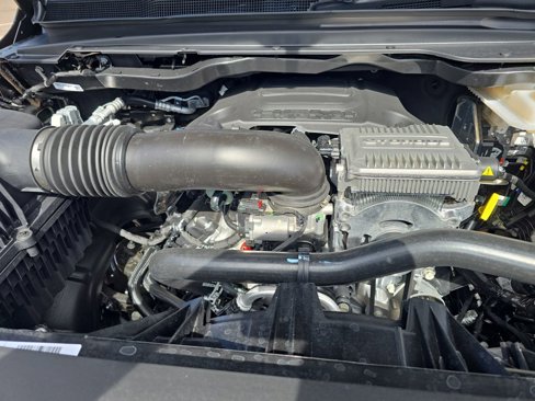 New 2026 RAM 1500 4x4 Crew Cab image 21