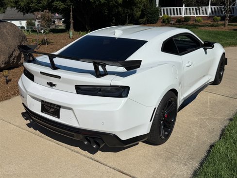 Used 2018 Chevrolet Camaro ZL1 image 38