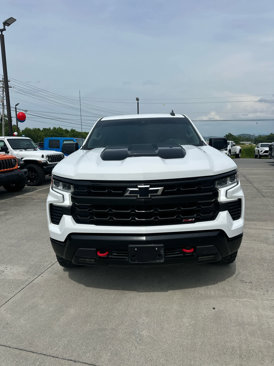 Used 2023 Chevrolet Silverado 1500 LT Trail Boss w/ Convenience Package II image 3