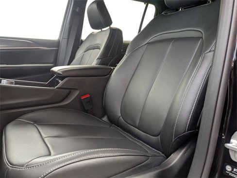 New 2025 Jeep Grand Cherokee L Limited w/ Luxury Tech Group II image 14