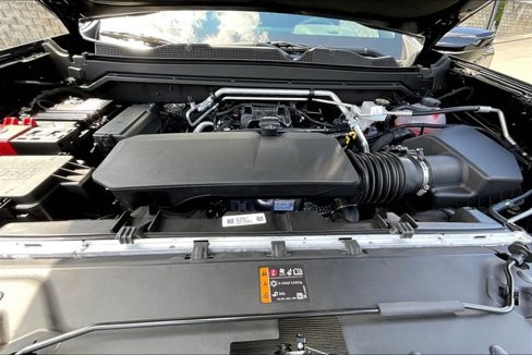New 2026 GMC Canyon Elevation w/ Convenience Package image 12