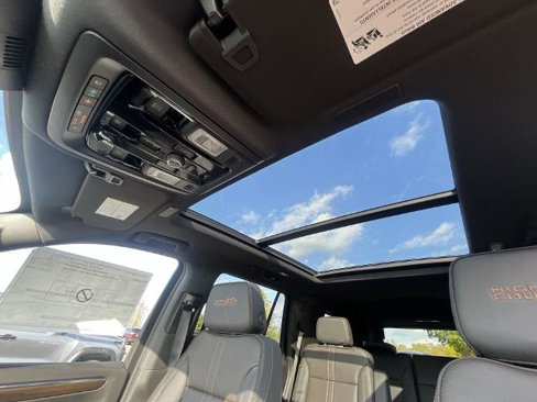 New 2026 Chevrolet Tahoe High Country image 19