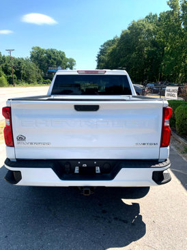 Used 2020 Chevrolet Silverado 1500 Custom w/ Custom Value Package image 5