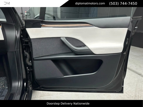 Used 2023 Tesla Model X image 33