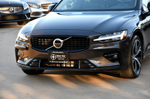 Used 2024 Volvo S60 B5 Plus image 3