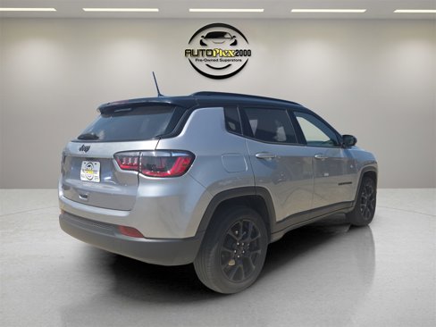 Used 2024 Jeep Compass Latitude w/ Convenience Group image 7