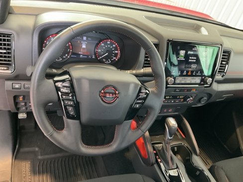 Used 2024 Nissan Frontier PRO-4X w/ Technology Package image 7