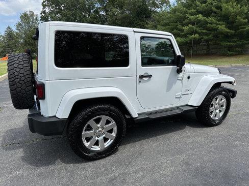 Used 2016 Jeep Wrangler Sahara w/ Connectivity Group image 13