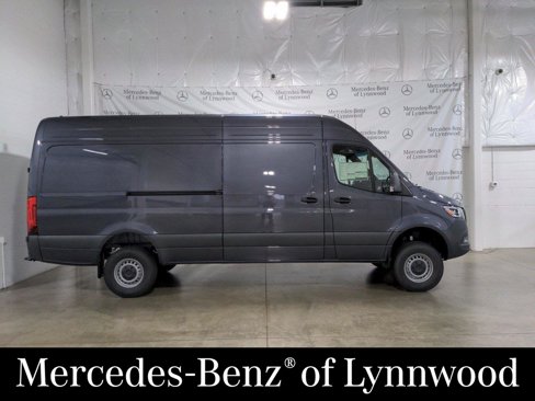 New 2025 Mercedes-Benz Sprinter 2500 image 1