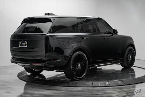 Used 2024 Land Rover Range Rover SE image 13