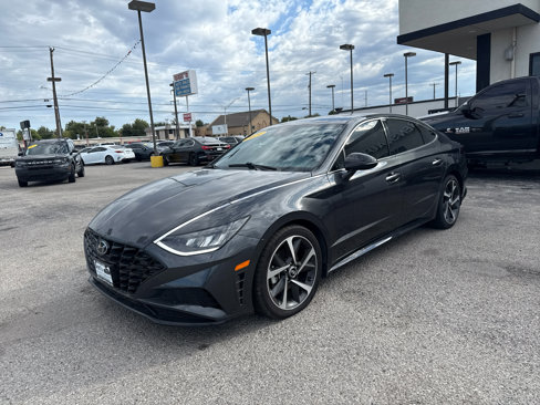 Used 2021 Hyundai Sonata SEL Plus image 2