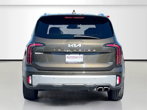Used 2023 Kia Telluride EX w/ EX Captain's Chair Package image 6