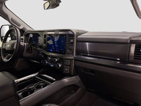 New 2025 Ford F250 Lariat w/ FX4 Off-Road Package image 29