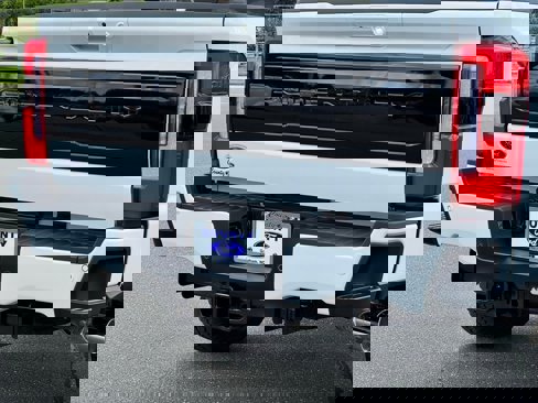 New 2025 Ford F250 Platinum image 45