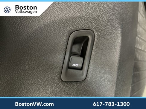 New 2025 Volkswagen Atlas SEL image 24