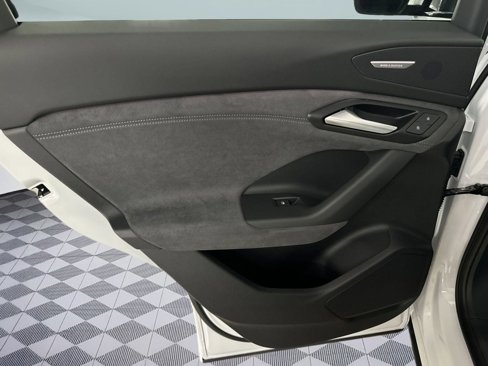 New 2025 Audi SQ6 e-tron Prestige image 18