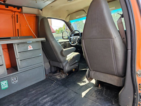 Used 2017 Chevrolet Express 2500 image 28