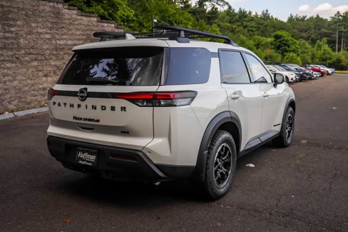 New 2025 Nissan Pathfinder Rock Creek image 3