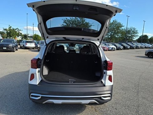Used 2023 Kia Seltos S w/ Navigation Package image 14