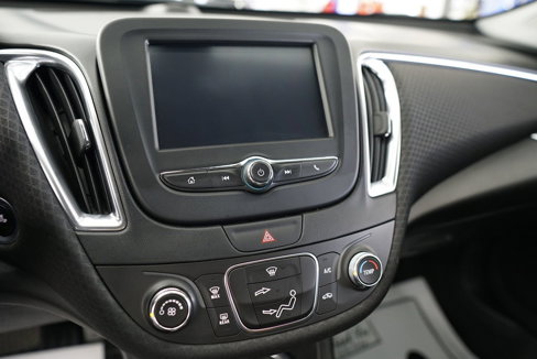 Used 2016 Chevrolet Malibu LT image 25