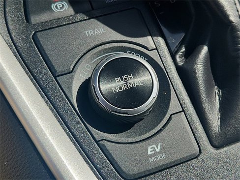 Used 2024 Toyota RAV4 XLE image 14