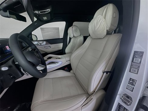 New 2026 Mercedes-Benz GLS 580 4MATIC image 21