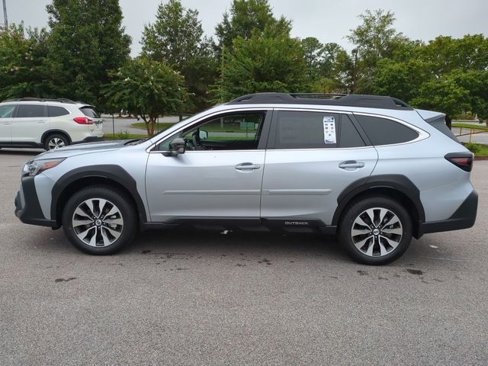 New 2025 Subaru Outback Limited image 6