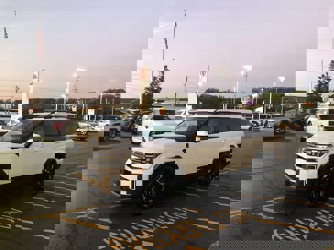 New 2026 Hyundai Santa Fe SEL image 4