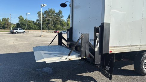 Used 2021 Chevrolet Express 3500 image 8