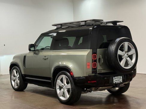 Used 2024 Land Rover Defender 90 X-Dynamic SE image 26