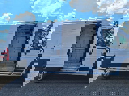 New 2025 RAM ProMaster 2500 image 18