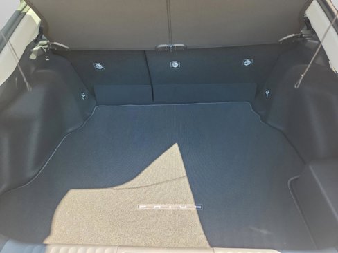 New 2026 Toyota Prius LE image 28