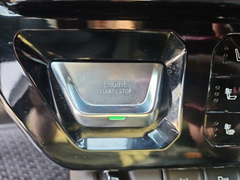 Used 2022 GMC Sierra 1500 AT4 w/ AT4 Premium Package image 18