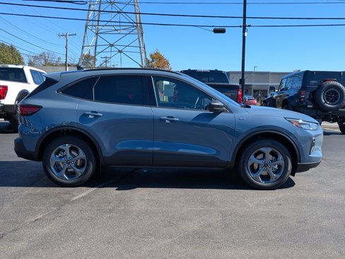 New 2026 Ford Escape ST-Line image 3