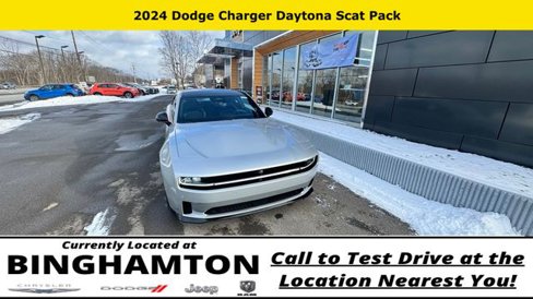 Used 2024 Dodge Charger R/T Scat Pack w/ Plus Group image 4
