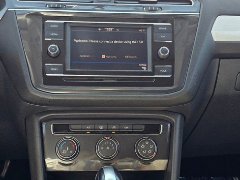 Used 2021 Volkswagen Tiguan S image 27