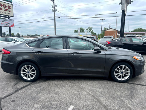 Used 2020 Ford Fusion SE image 5