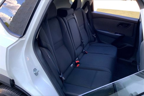 Used 2023 Nissan Rogue S image 19