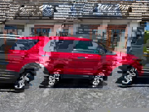 Used 2012 Ford Explorer XLT w/ Class III Trailer Tow Pkg image 1