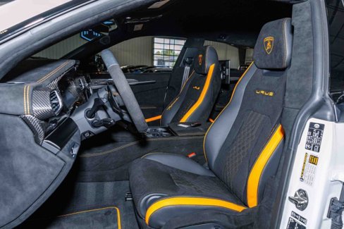 Used 2024 Lamborghini Urus Performante image 17