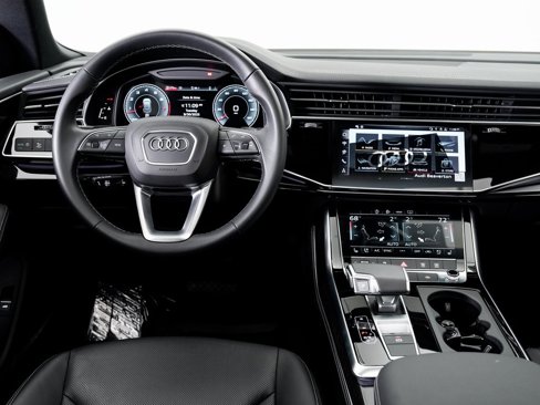 Certified 2025 Audi Q8 Premium Plus image 15