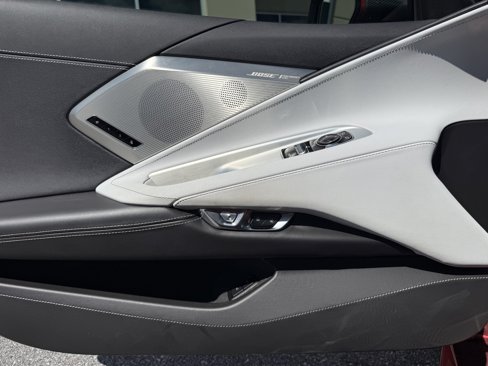Used 2022 Chevrolet Corvette Stingray Preferred Cpe w/ Body-Color Dual Roof Package image 39