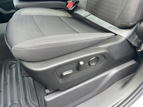 Used 2024 Chevrolet Silverado 2500 Custom w/ Custom Convenience Package image 15