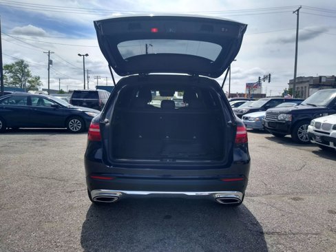 Used 2017 Mercedes-Benz GLC 300 4MATIC image 10