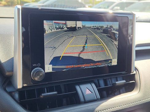 Used 2024 Toyota RAV4 XLE image 17