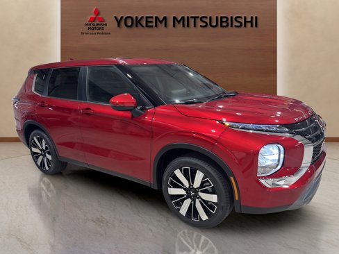 New 2025 Mitsubishi Outlander SE image 6
