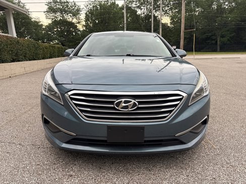 Used 2017 Hyundai Sonata SE image 2