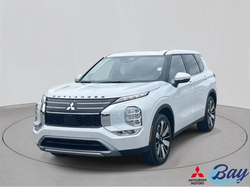 New 2025 Mitsubishi Outlander SE image 1